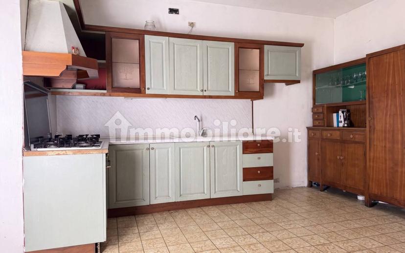 Trilocale vicolo Canale 6, Centro, Darfo Boario Terme — foto 2 di 35