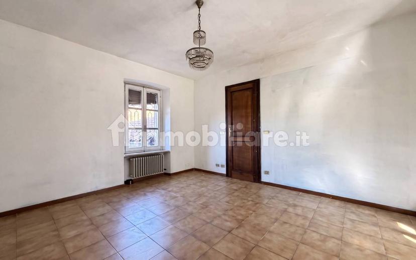 Trilocale vicolo Canale 6, Centro, Darfo Boario Terme