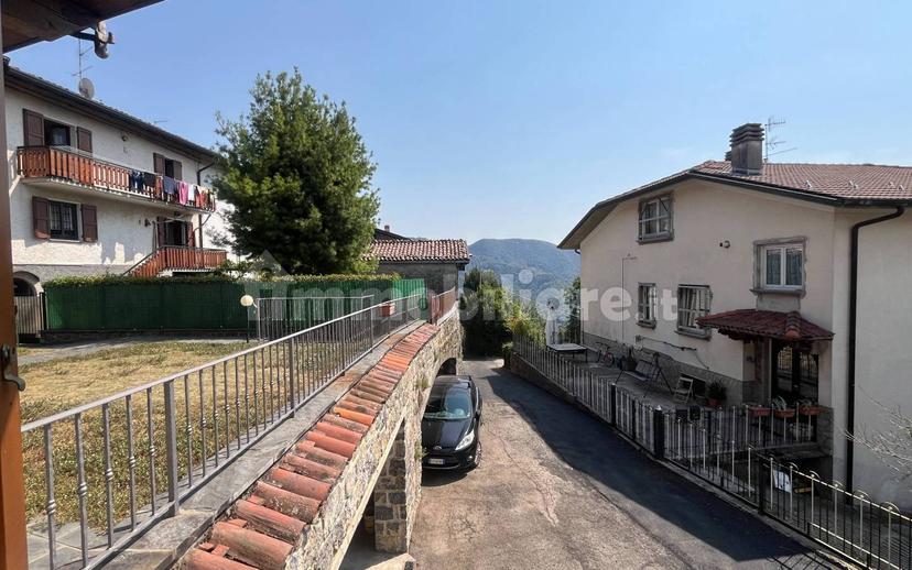 Trilocale via Costa Berlendis, Somendenna, Zogno — foto 2 di 28