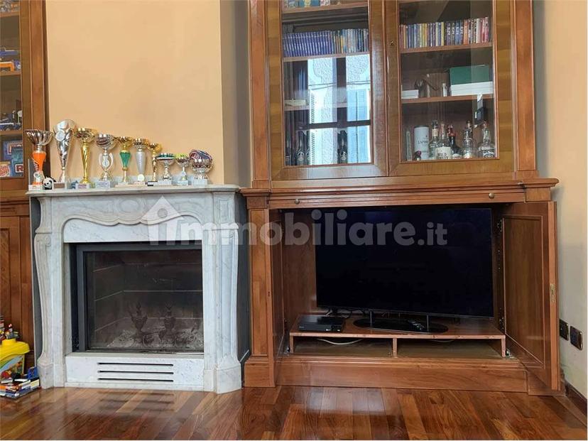 Trilocale via Guido da Castello, 1, Centro Storico, Reggio Emilia — foto 18 di 29