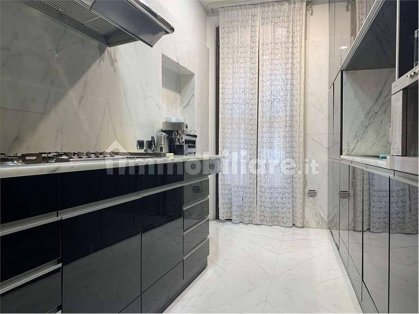 Trilocale via Guido da Castello, 1, Centro Storico, Reggio Emilia — foto 27 di 29