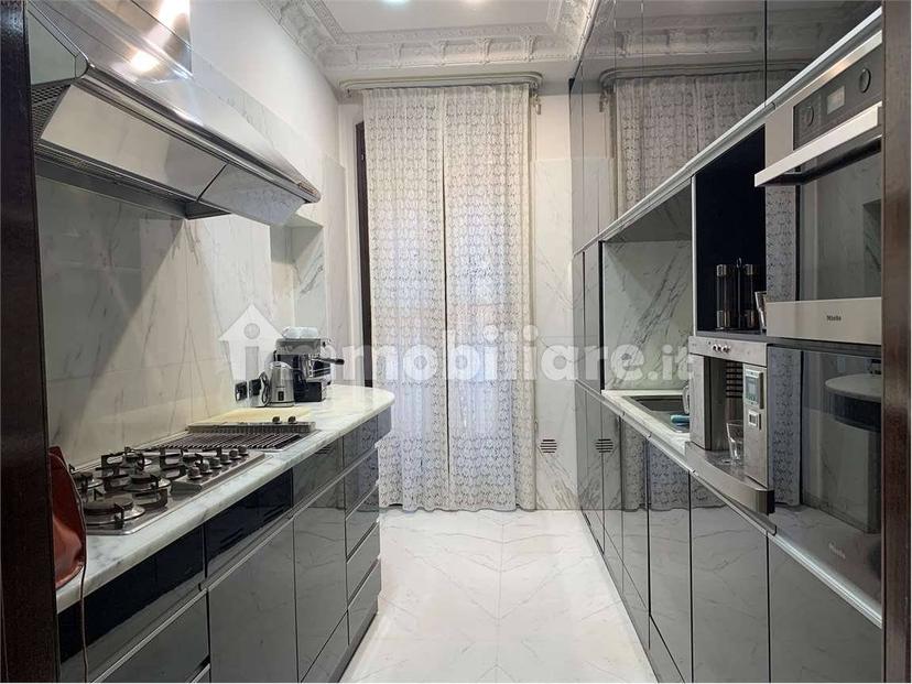 Trilocale via Guido da Castello, 1, Centro Storico, Reggio Emilia — foto 23 di 29