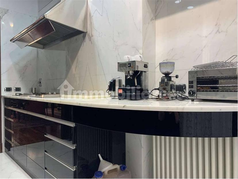 Trilocale via Guido da Castello, 1, Centro Storico, Reggio Emilia — foto 24 di 29