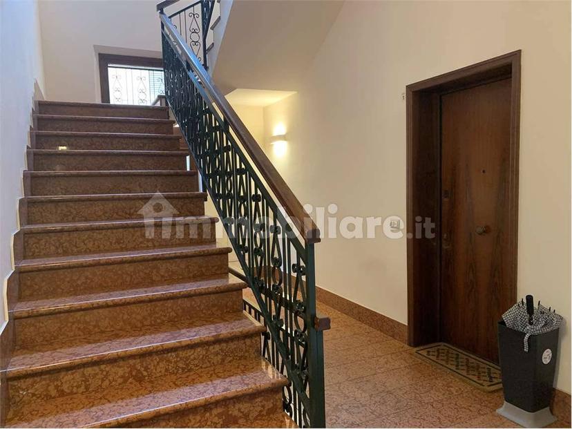 Trilocale via Guido da Castello, 1, Centro Storico, Reggio Emilia — foto 3 di 29