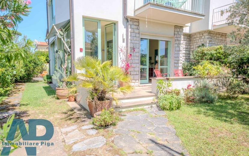 Villa bifamiliare via Giosuè Carducci, Lido di Camaiore, Camaiore — foto 34 di 34
