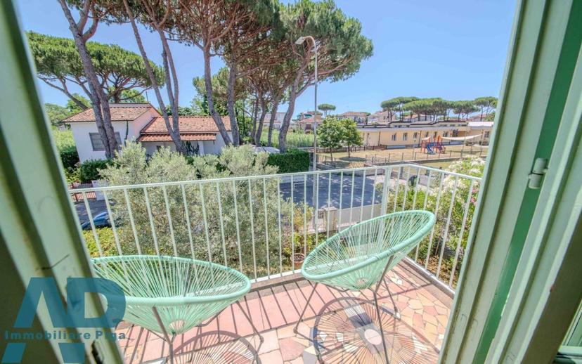 Villa bifamiliare via Giosuè Carducci, Lido di Camaiore, Camaiore — foto 4 di 34