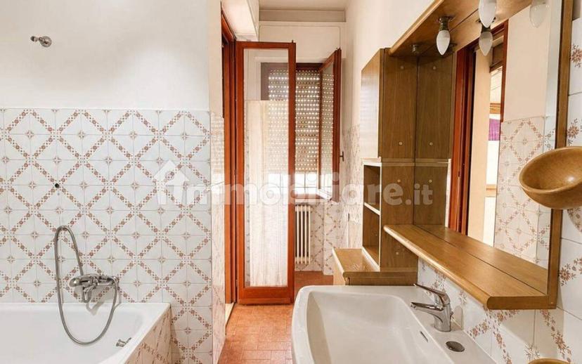 Appartamento viale Vittorio Veneto 12, Vergine, Pistoia