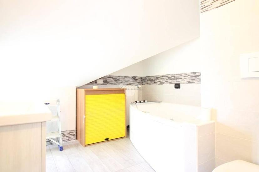 Trilocale via Padre Dino Beretta 13, Villasanta — foto 27 di 33