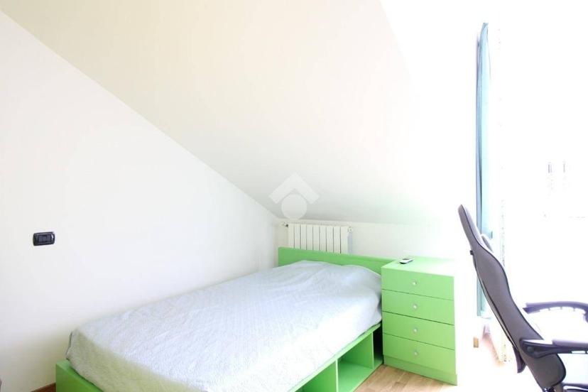 Trilocale via Padre Dino Beretta 13, Villasanta