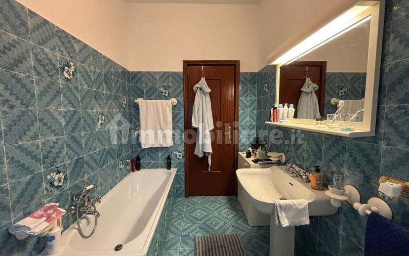 Quadrilocale ottimo stato, secondo piano, Centro, Fornovo di Taro — foto 10 di 18