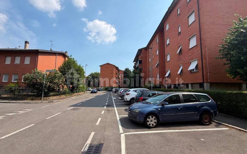 Stanza doppia via Umberto Giordano 7, Bergamo — foto 66 di 68