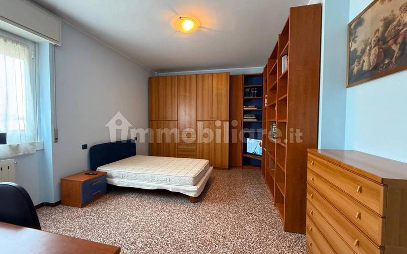 Stanza doppia via Umberto Giordano 7, Bergamo — foto 26 di 68