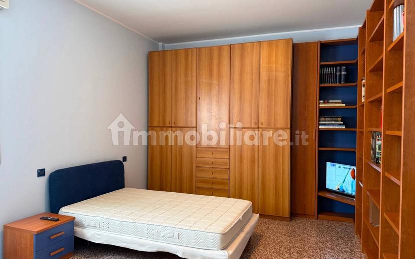 Stanza doppia via Umberto Giordano 7, Bergamo — foto 47 di 68