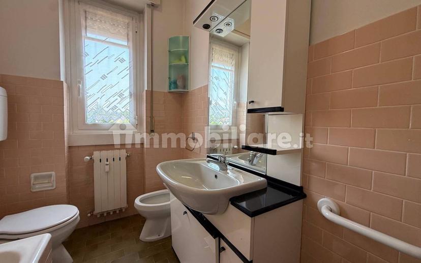 Stanza doppia via Umberto Giordano 7, Bergamo — foto 61 di 68