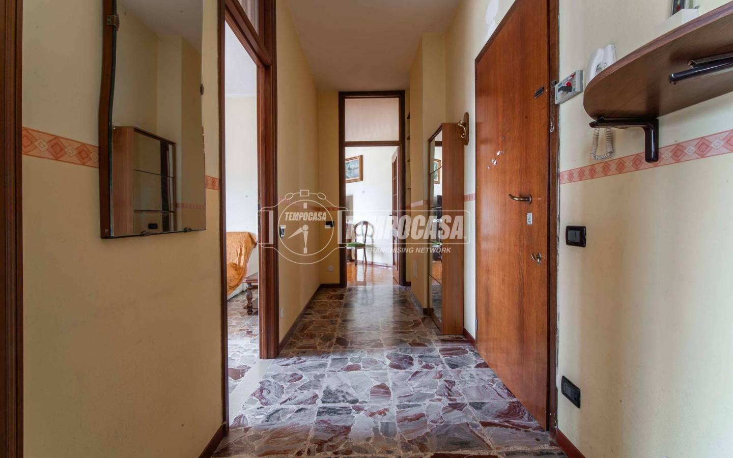 Bilocale via CASTIGLIONI 6, Centro, Appiano Gentile