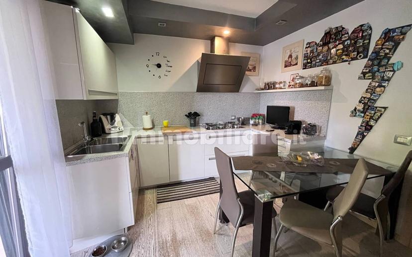 Trilocale via Fratelli Roncelli, Centro, Almenno San Bartolomeo — foto 15 di 23