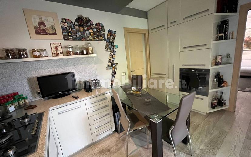 Trilocale via Fratelli Roncelli, Centro, Almenno San Bartolomeo — foto 19 di 23