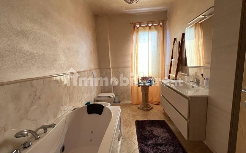 Trilocale via Fratelli Roncelli, Centro, Almenno San Bartolomeo — foto 12 di 23