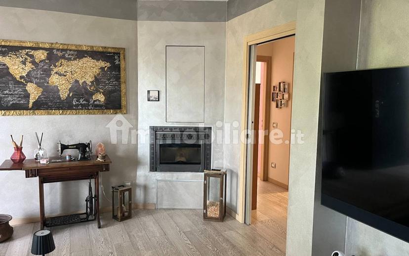 Trilocale via Fratelli Roncelli, Centro, Almenno San Bartolomeo — foto 9 di 23