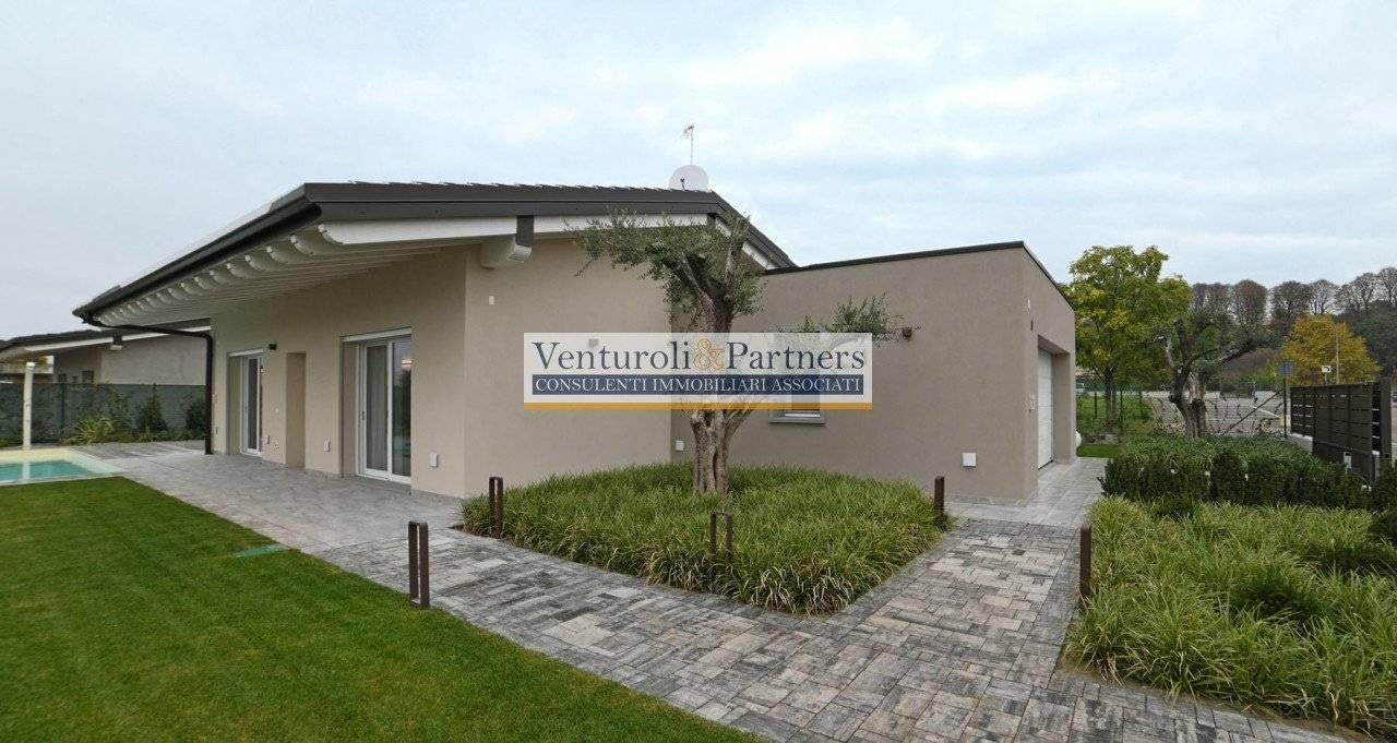Villa unifamiliare via Monte Pasubio, Centro, Calvagese della Riviera