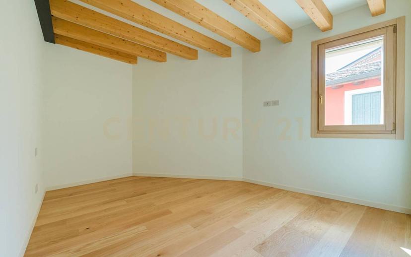 Attico via Giuseppe Mazzini 39, Centro Storico, Pordenone — foto 23 di 35