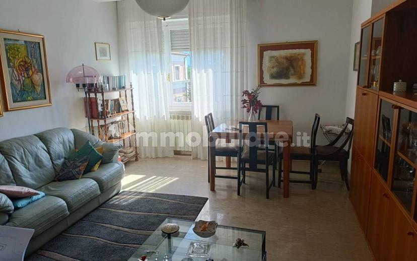 Quadrilocale viale Zonghi 62, Centro, Fabriano — foto 15 di 16