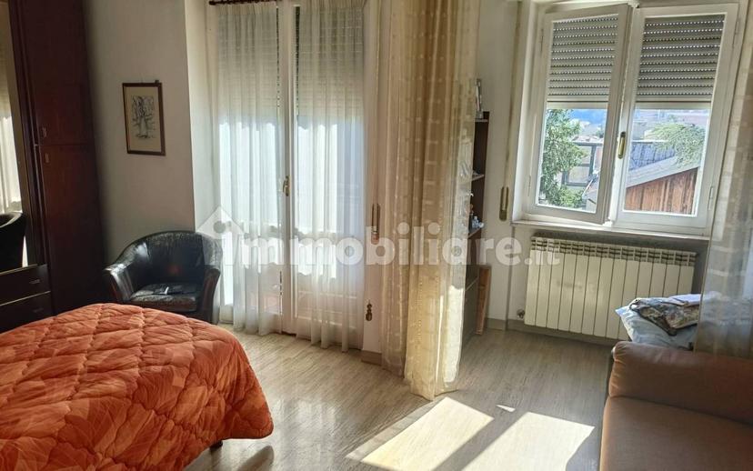 Quadrilocale viale Zonghi 62, Centro, Fabriano — foto 4 di 16