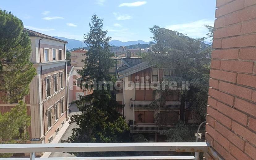 Quadrilocale viale Zonghi 62, Centro, Fabriano — foto 10 di 16