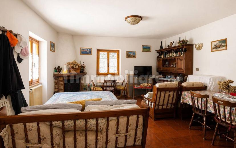 Trilocale via della Croce, Centro, Riolunato — foto 10 di 25