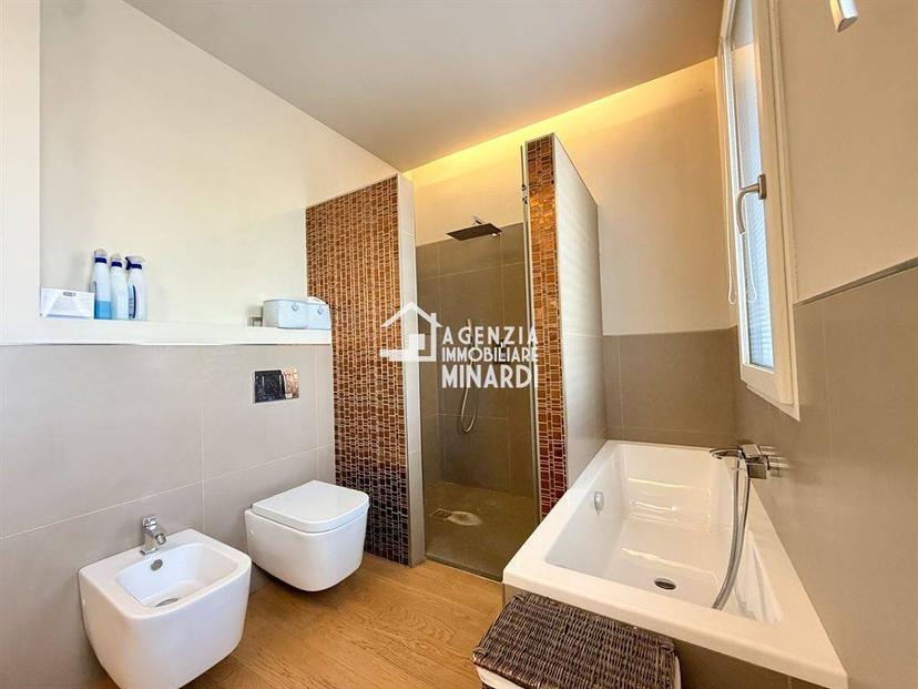 Villa unifamiliare viale Dante 23, Lugo — foto 4 di 40