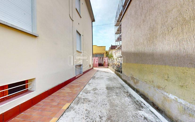 Terratetto unifamiliare via Papa Giovanni XXIII 2, Centro, Bagnolo in Piano — foto 8 di 44
