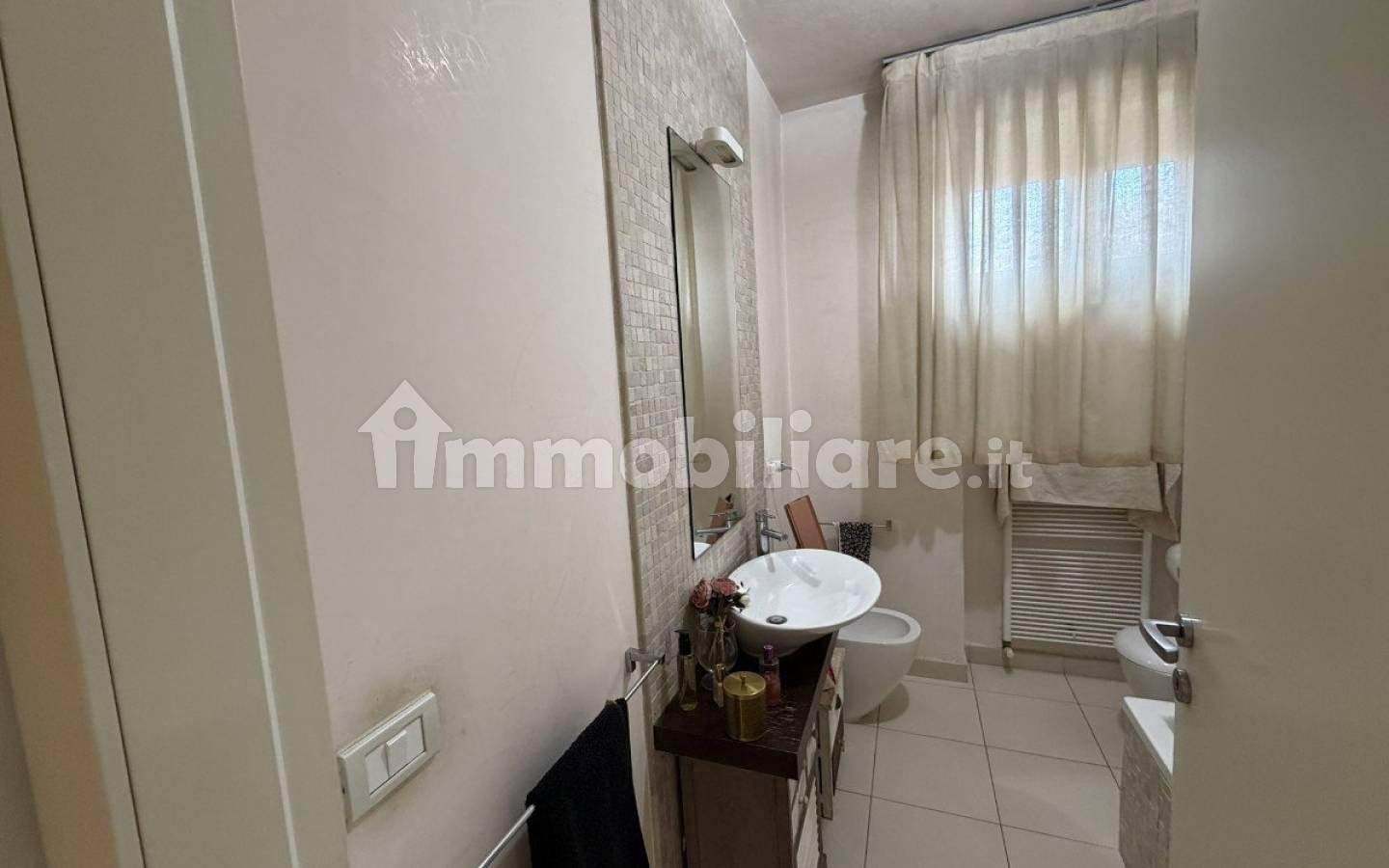 Trilocale via Gorizia, Orologio, Reggio Emilia