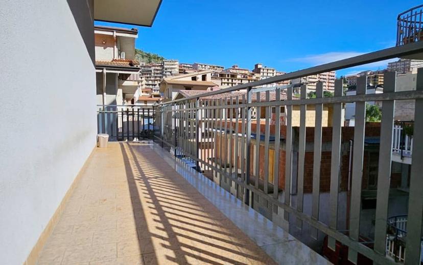 Quadrilocale via Francesco Lo Greco 43, Belmonte Mezzagno — foto 2 di 23