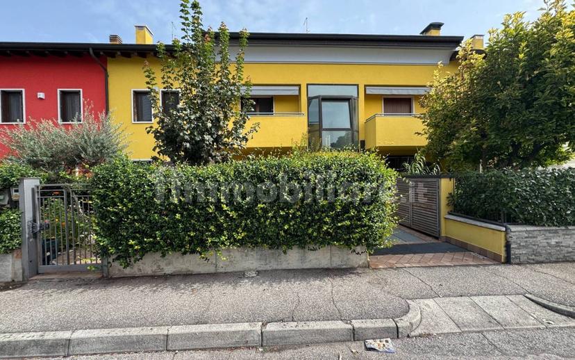 Appartamento corso Vittorio Emanuele II, Villafranca di Verona — foto 2 di 18