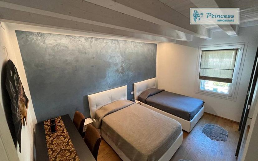 Terratetto unifamiliare 210 m², Centro, Schio — foto 22 di 24
