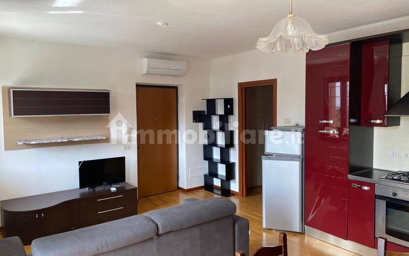 Bilocale via Case Nuove, Centro, Sirmione — foto 3 di 19
