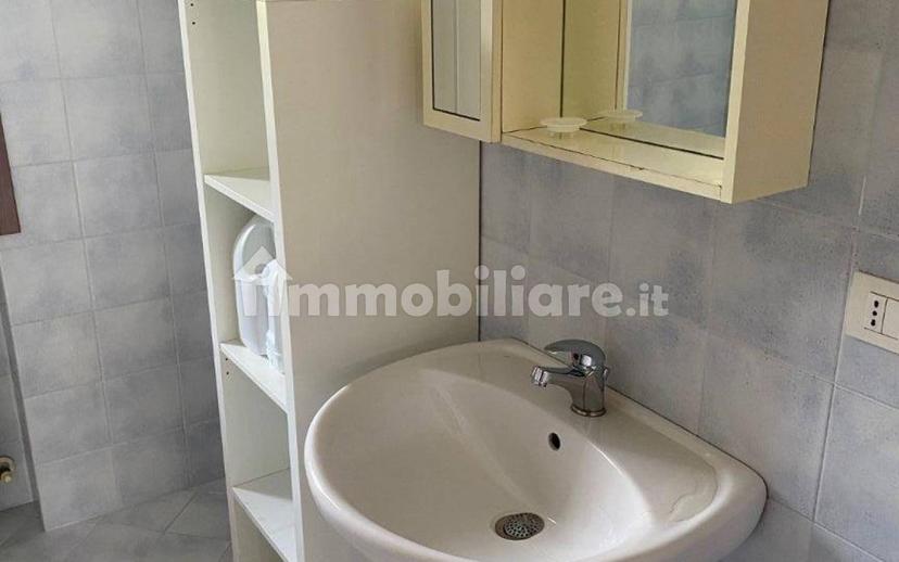 Bilocale via Case Nuove, Centro, Sirmione — foto 5 di 19