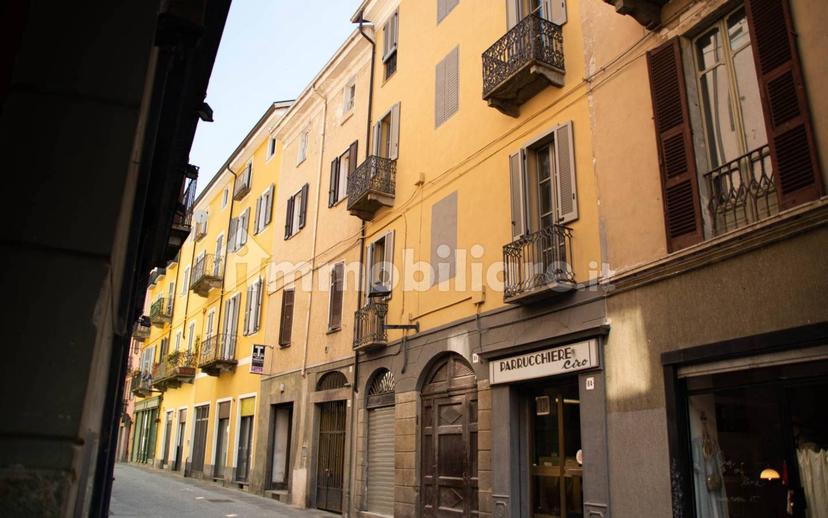 Stanza doppia via Italia 84, Biella — foto 12 di 16