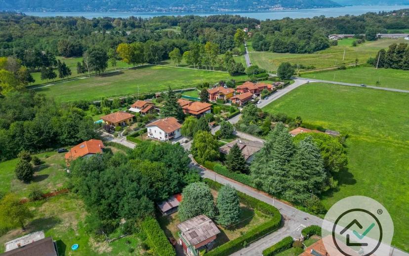 Villa unifamiliare via Olanda, 38, Ispra — foto 12 di 23