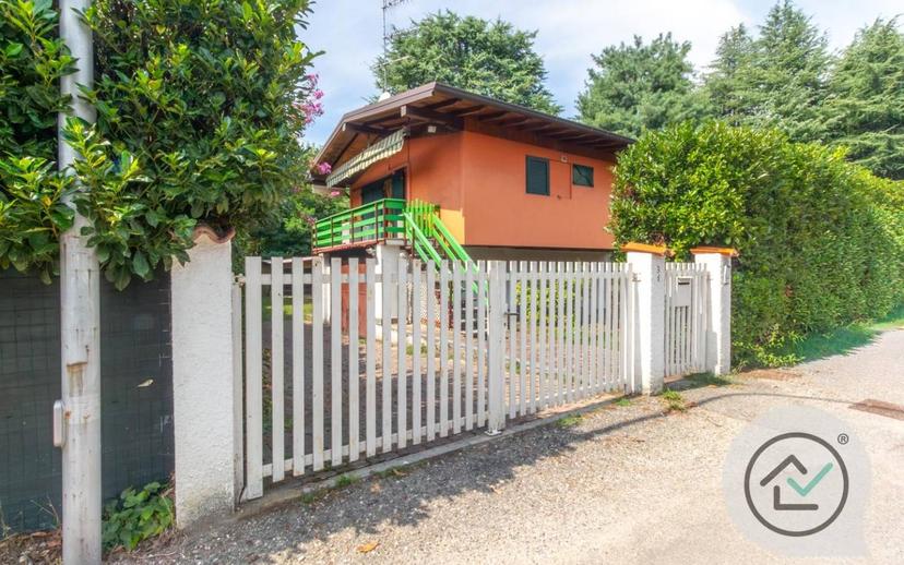 Villa unifamiliare via Olanda, 38, Ispra — foto 20 di 23