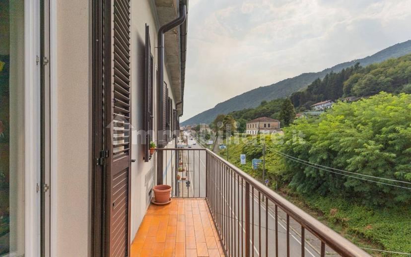Quadrilocale via IV Novembre, 288, Centro, Omegna — foto 15 di 21