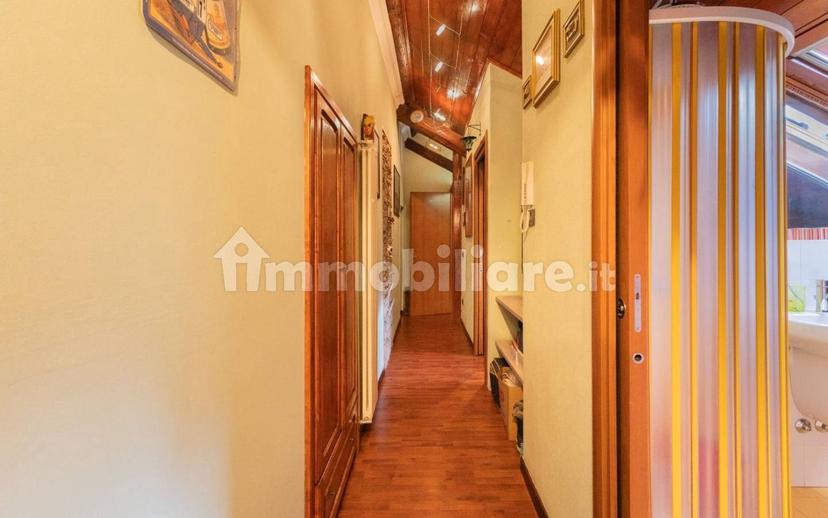 Quadrilocale via IV Novembre, 288, Centro, Omegna — foto 8 di 21