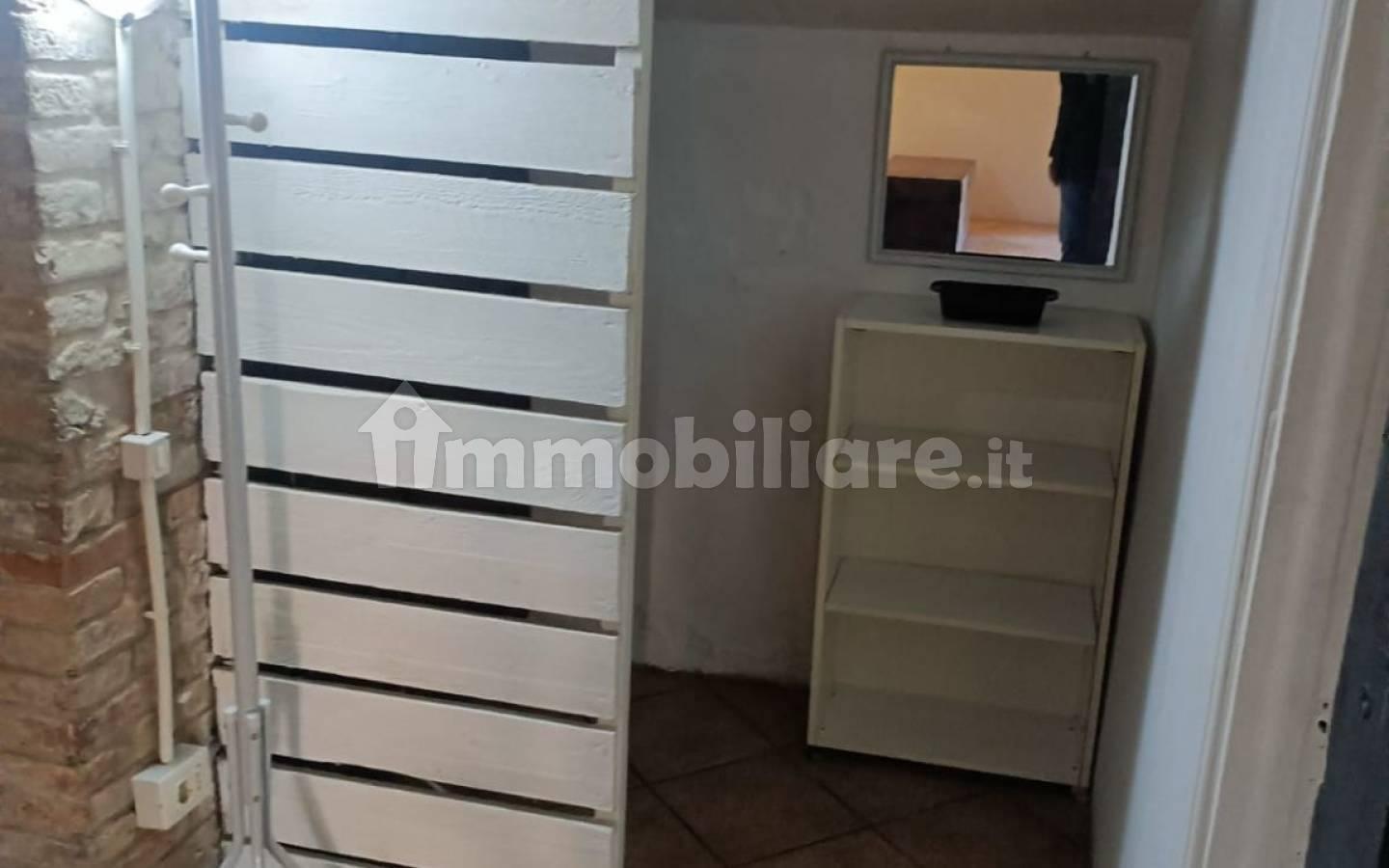 Mansarda Località Cassero, Silvano Pietra