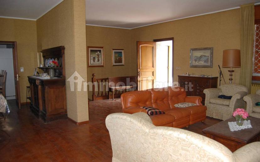 Villa bifamiliare, buono stato, 290 m², Centro, Quattordio — foto 3 di 37