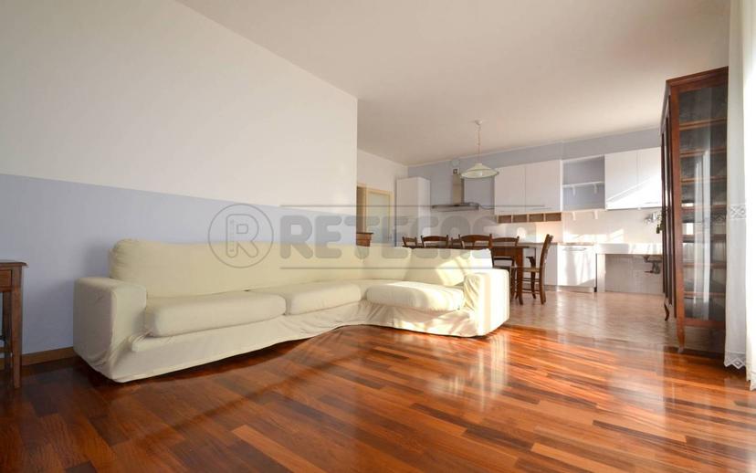 Appartamento via 7 Martiri, Centro, Valdagno — foto 7 di 14