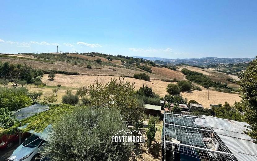 Villa a schiera 5 locali, ottimo stato, Terre Roveresche — foto 39 di 43