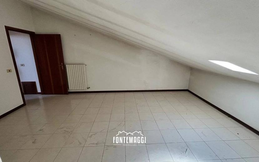 Villa a schiera 5 locali, ottimo stato, Terre Roveresche — foto 43 di 43