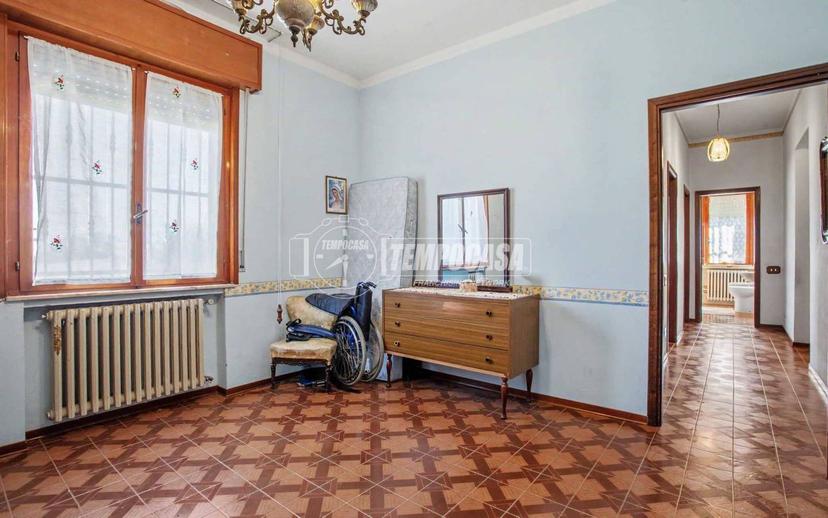 Terratetto unifamiliare 200 m², da ristrutturare, Fidenza — foto 20 di 32