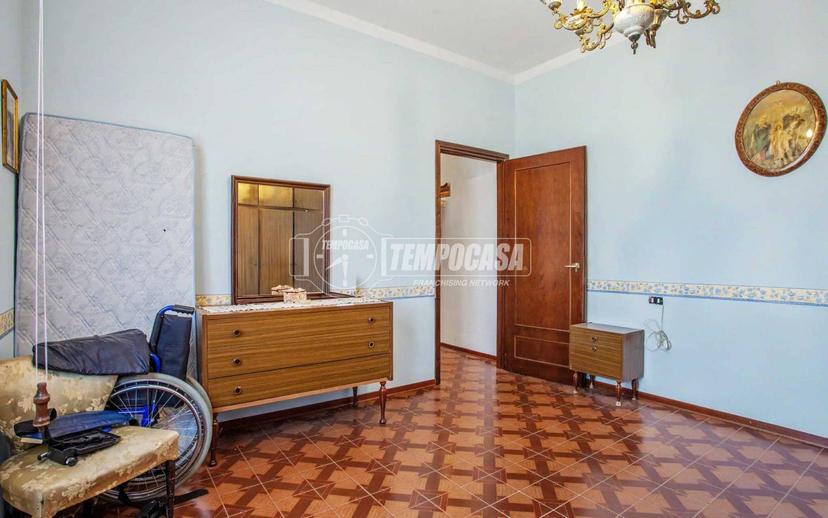 Terratetto unifamiliare 200 m², da ristrutturare, Fidenza — foto 8 di 32