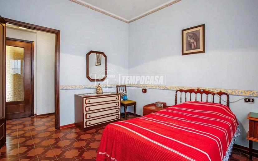 Terratetto unifamiliare 200 m², da ristrutturare, Fidenza — foto 12 di 32